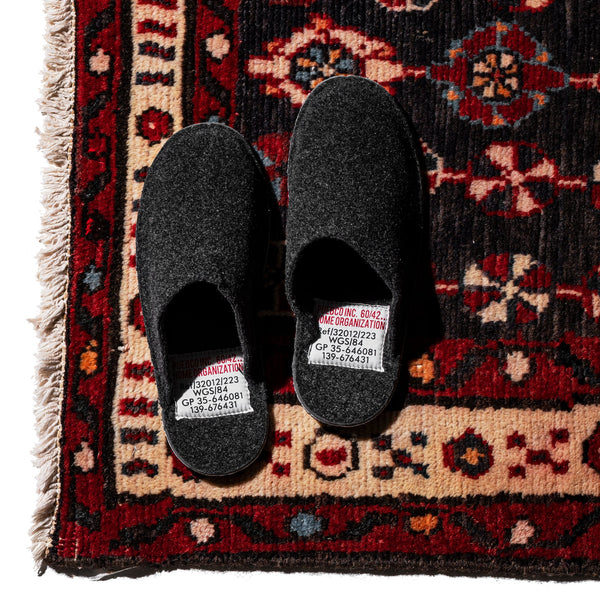 SLIPPER