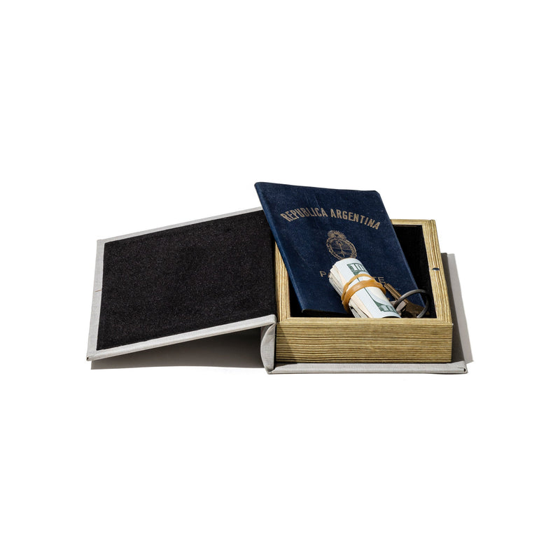 EMPTY BOOK / Medium