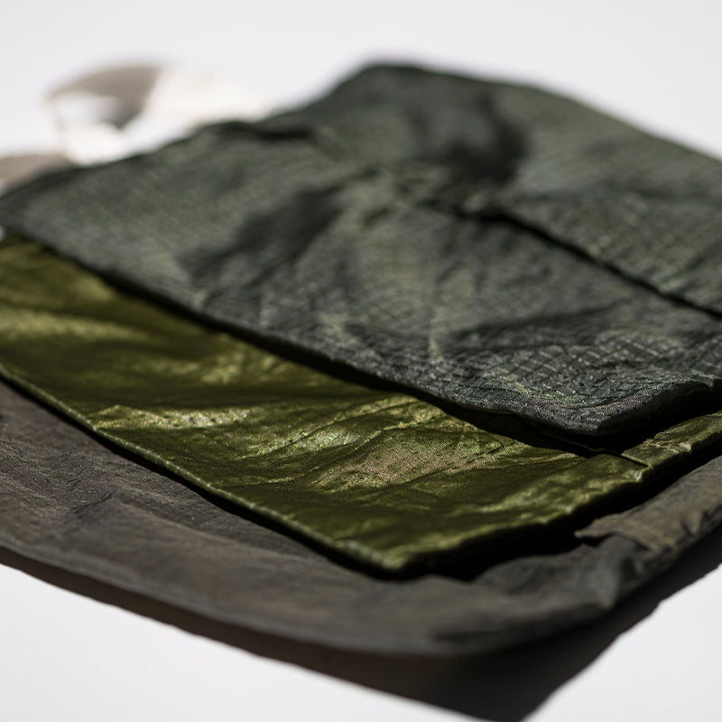 VINTAGE PARACHUTE TISSUE CASE / Standard