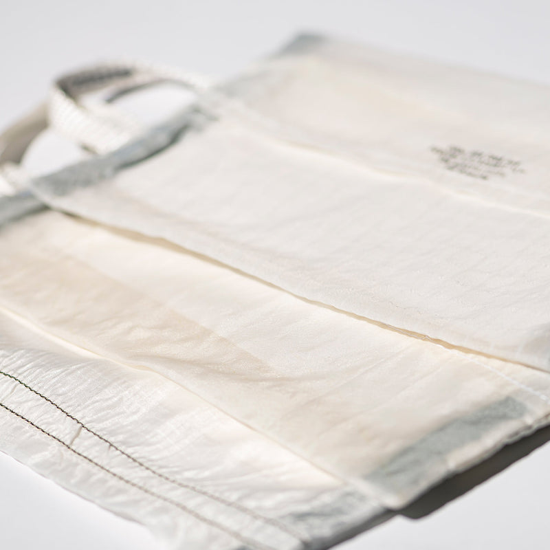VINTAGE PARACHUTE TISSUE CASE / Standard