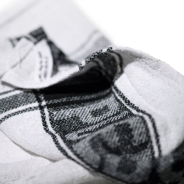 INDIA CLOTH / Glass