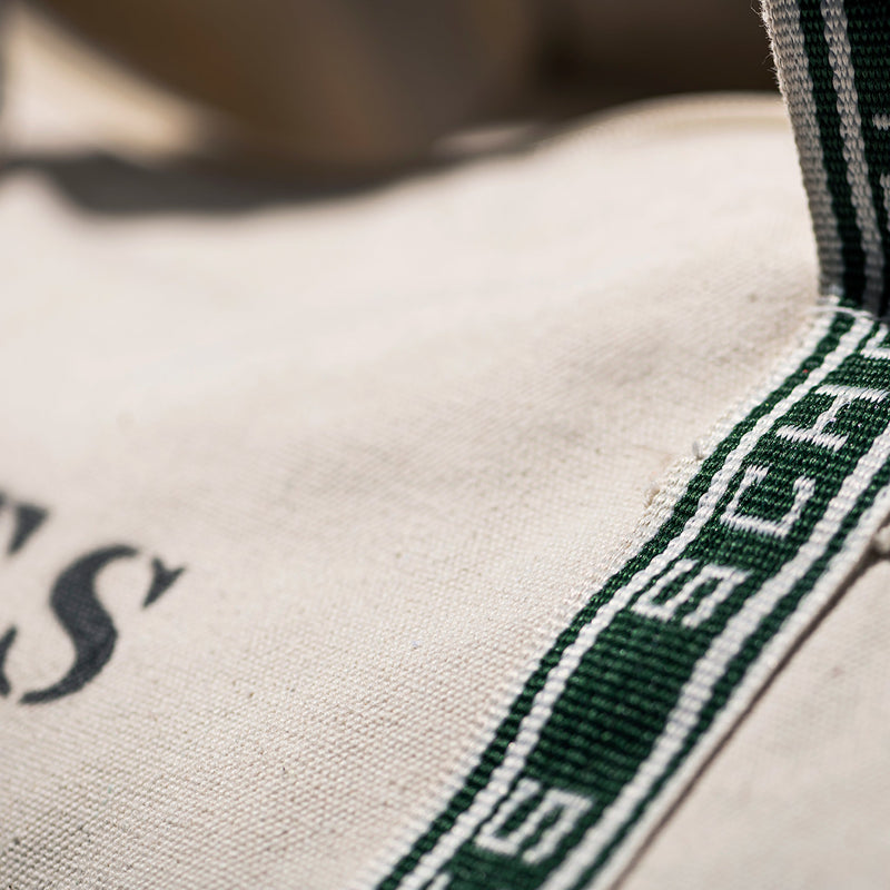 CLUBHOUSE BARREL BAG